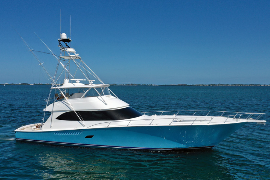 2010 Viking 82 Convertible