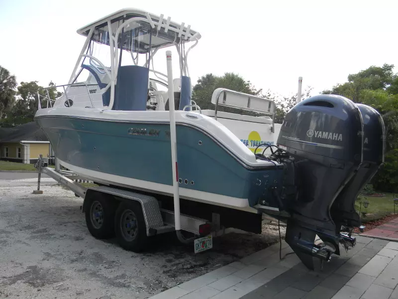 2016 Century 2600 - Profile