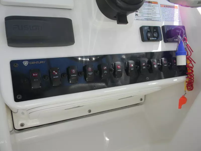 2016 Century 2600 - Switches 