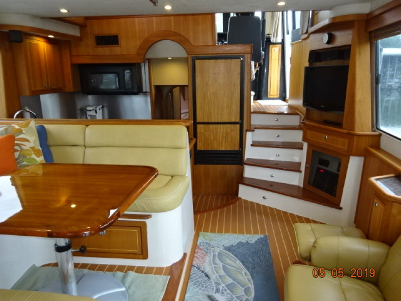 2008 Fathom Yachts Flybridge Expedition