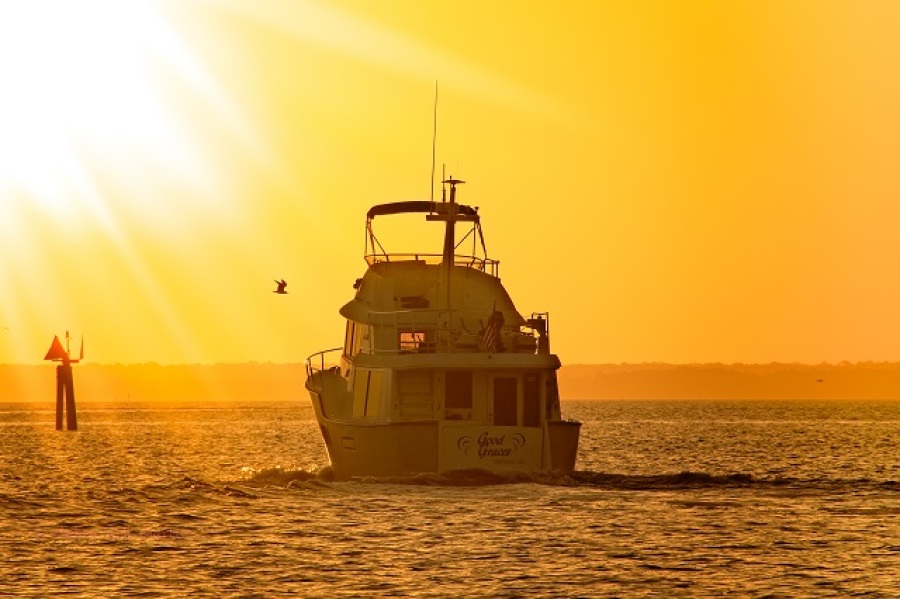 2008 Fathom Yachts Flybridge Expedition