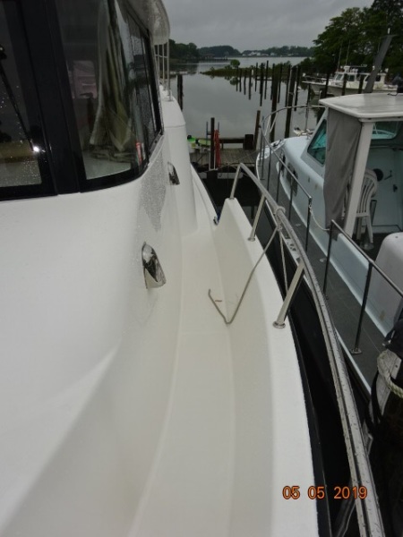 2008 Fathom Yachts Flybridge Expedition