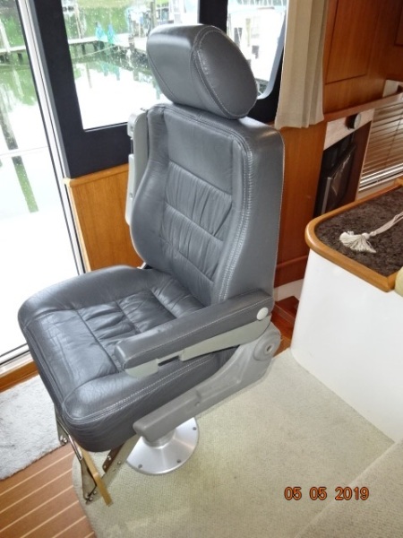 2008 Fathom Yachts Flybridge Expedition