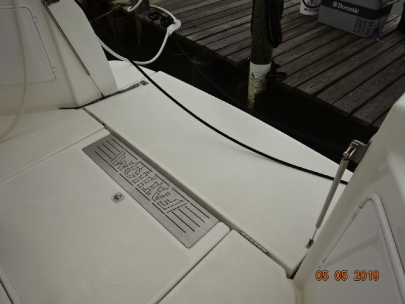 2008 Fathom Yachts Flybridge Expedition