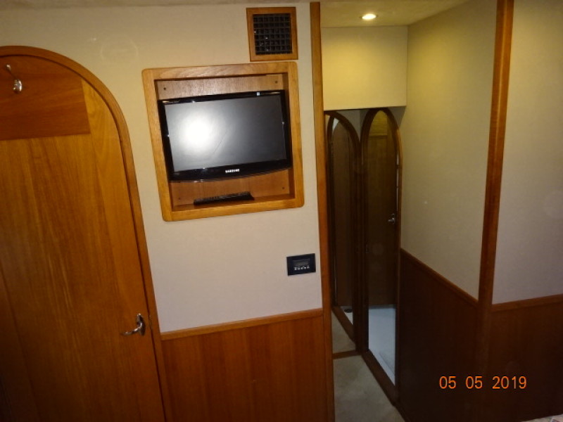 2008 Fathom Yachts Flybridge Expedition