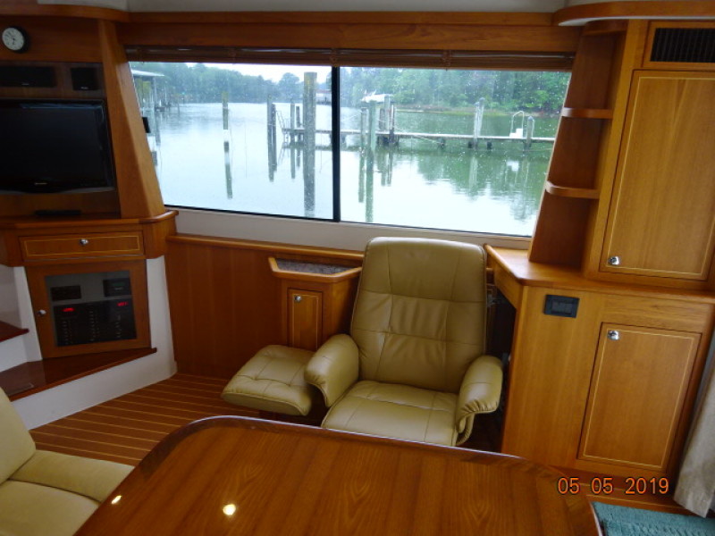 2008 Fathom Yachts Flybridge Expedition