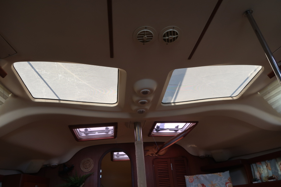 1998 Hunter 376
