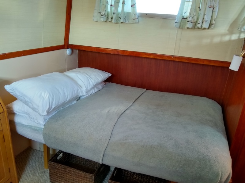1979 Marine Trader Double Cabin