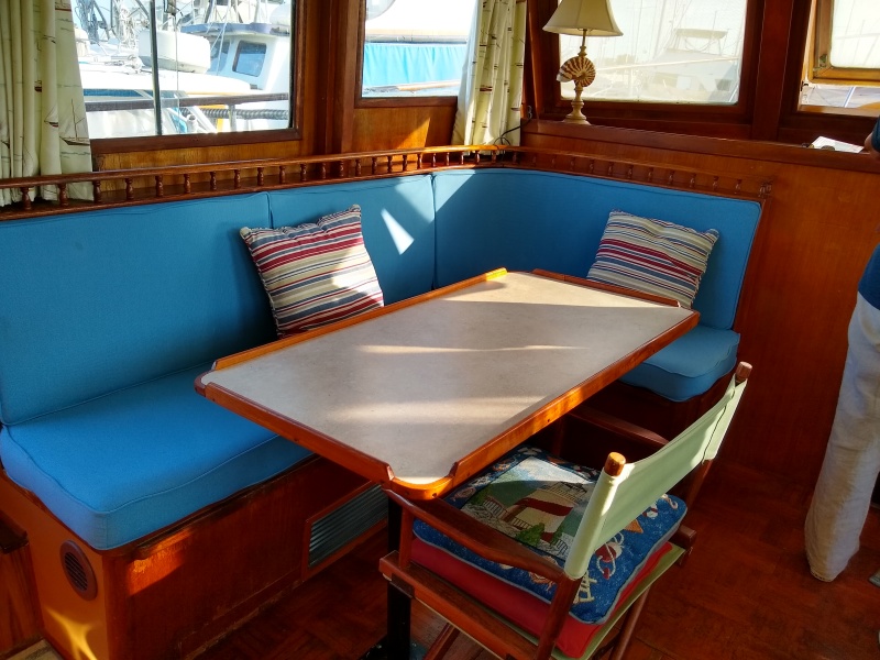 1979 Marine Trader Double Cabin