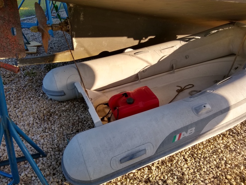 1979 Marine Trader Double Cabin