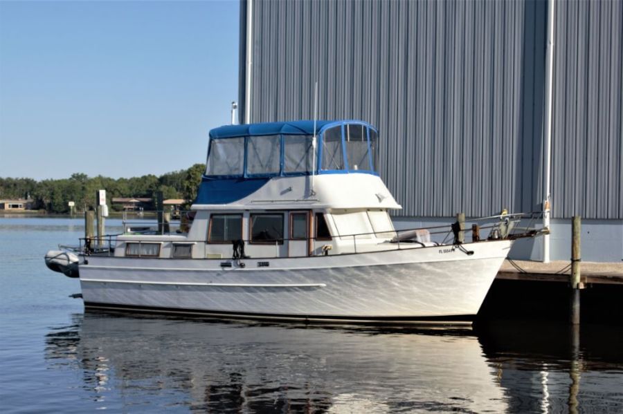 1979 Marine Trader Double Cabin