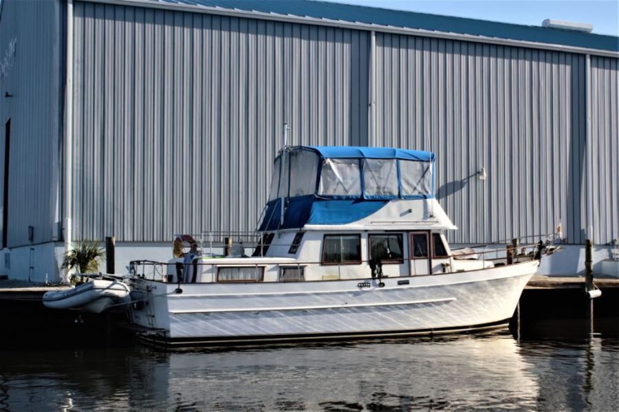 1979 Marine Trader Double Cabin
