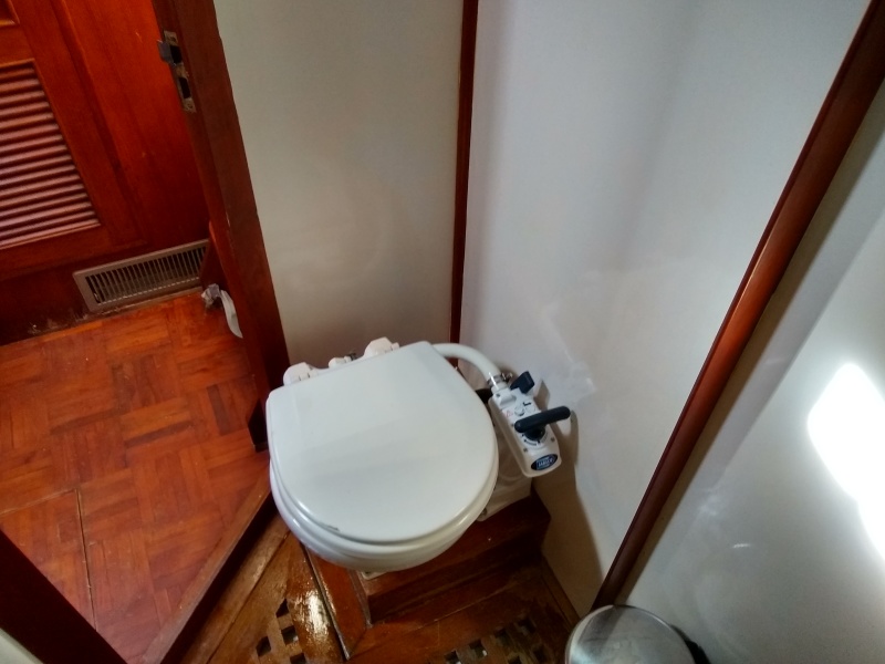 1979 Marine Trader Double Cabin