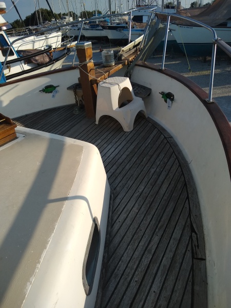1979 Marine Trader Double Cabin