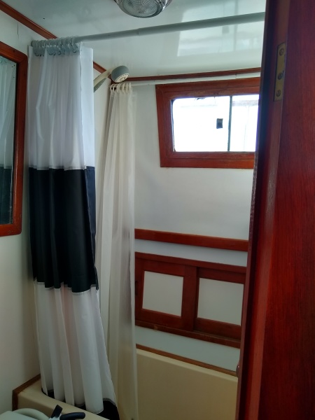 1979 Marine Trader Double Cabin