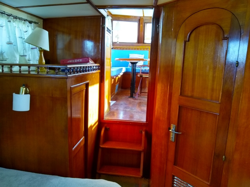 1979 Marine Trader Double Cabin
