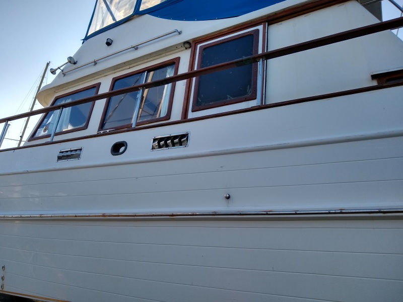 1979 Marine Trader Double Cabin