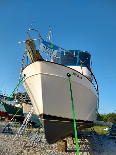 1979 Marine Trader Double Cabin