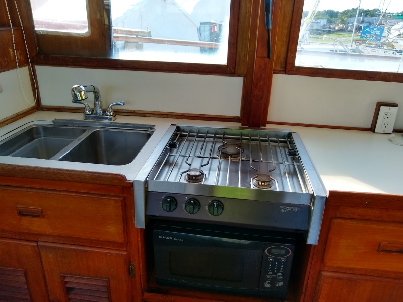 1979 Marine Trader Double Cabin