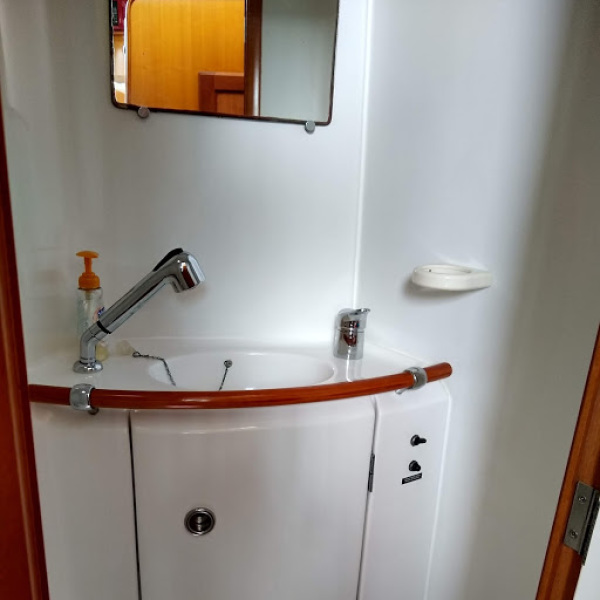 2000 Lagoon 380