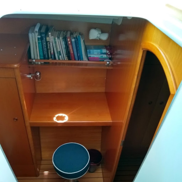 2000 Lagoon 380