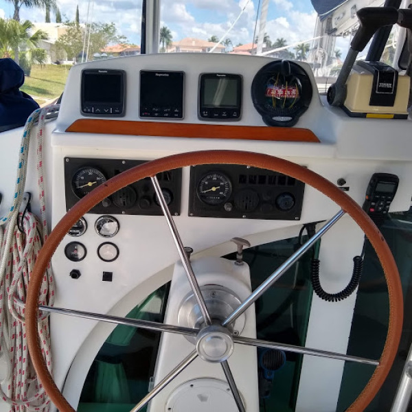 2000 Lagoon 380