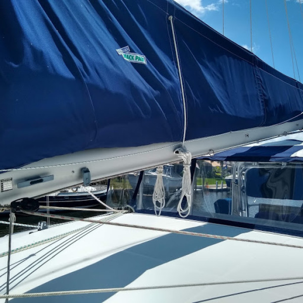 2000 Lagoon 380