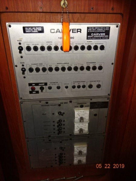 1987 Carver 3607