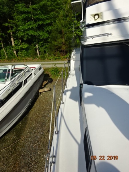1987 Carver 3607