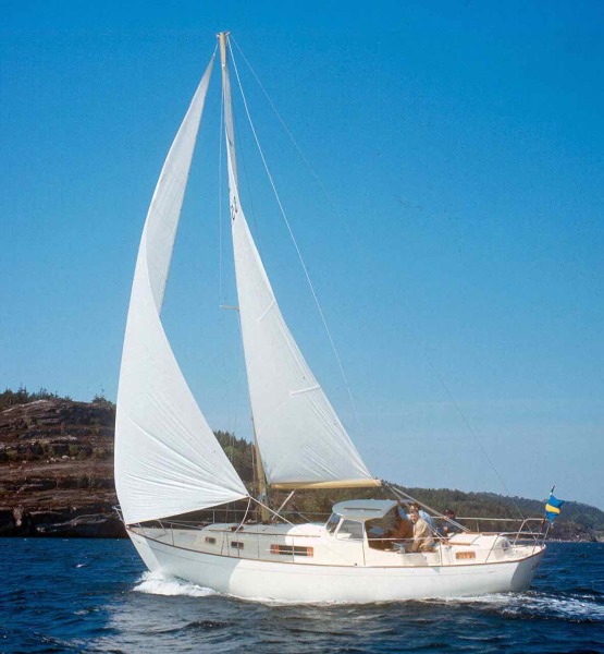 1972 Hallberg-Rassy Ramus 35 center cockpit