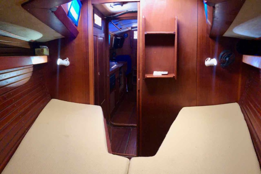 1972 Hallberg-Rassy Ramus 35 center cockpit