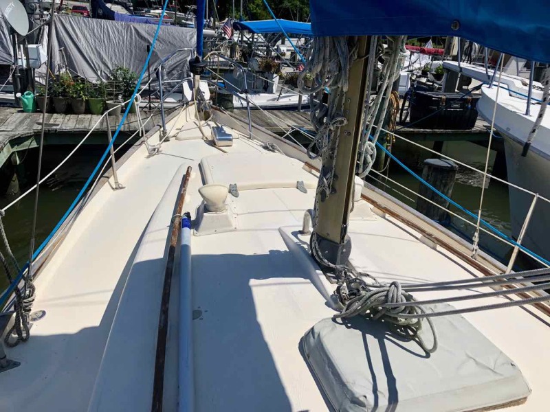 1972 Hallberg-Rassy Ramus 35 center cockpit