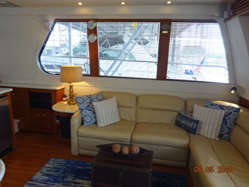 2000 Carver 530 Voyager pilothouse