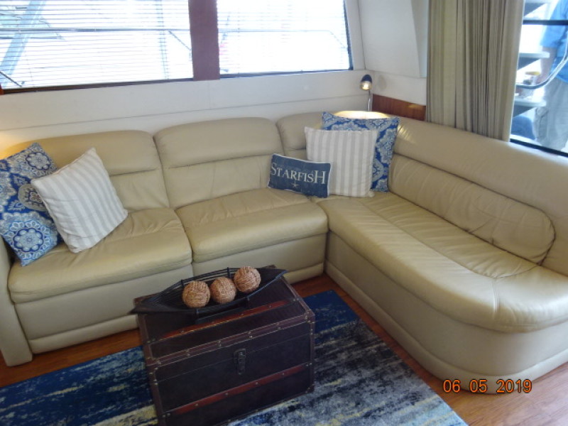 2000 Carver 530 Voyager pilothouse