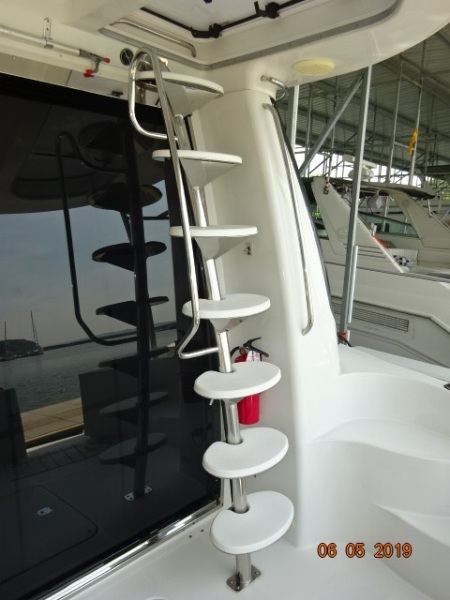 2000 Carver 530 Voyager pilothouse