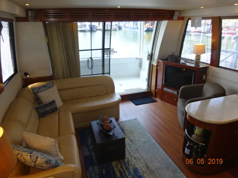 2000 Carver 530 Voyager pilothouse