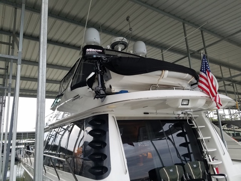 2000 Carver 530 Voyager pilothouse