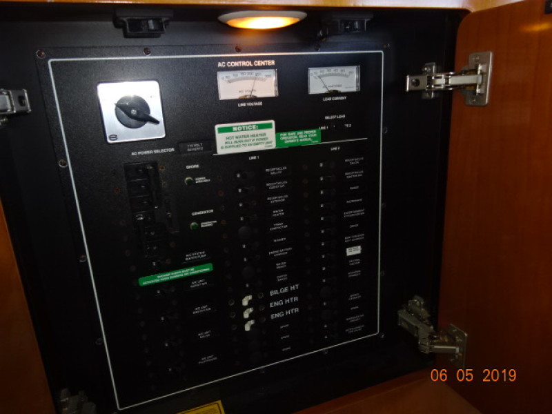 2000 Carver 530 Voyager pilothouse