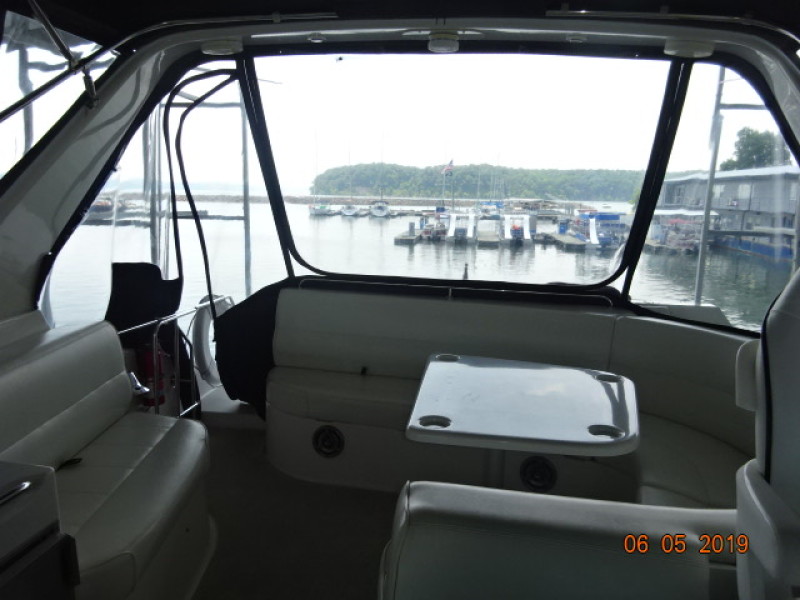 2000 Carver 530 Voyager pilothouse
