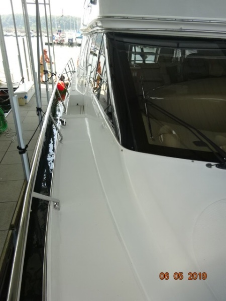 2000 Carver 530 Voyager pilothouse