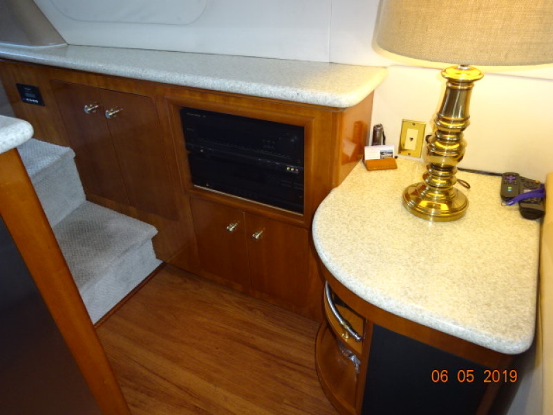 2000 Carver 530 Voyager pilothouse