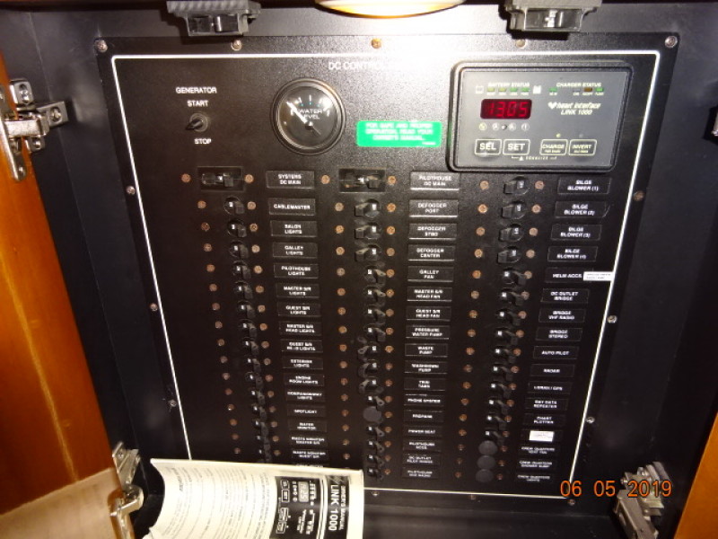 2000 Carver 530 Voyager pilothouse