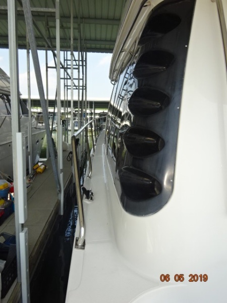 2000 Carver 530 Voyager pilothouse