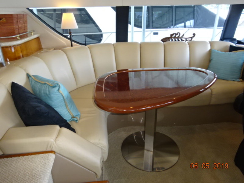 2000 Carver 530 Voyager pilothouse