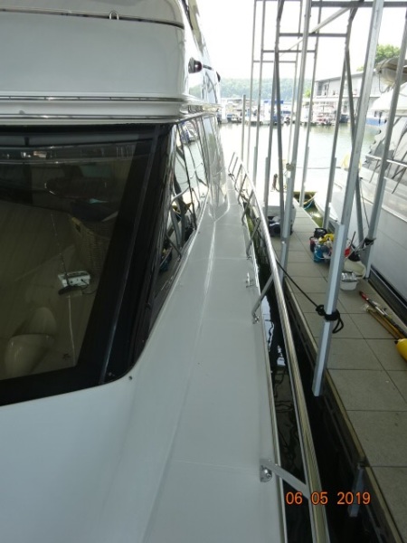 2000 Carver 530 Voyager pilothouse