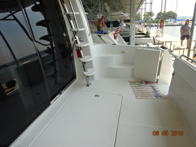 2000 Carver 530 Voyager pilothouse