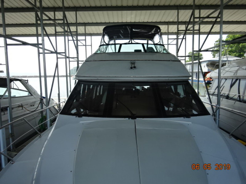 2000 Carver 530 Voyager pilothouse