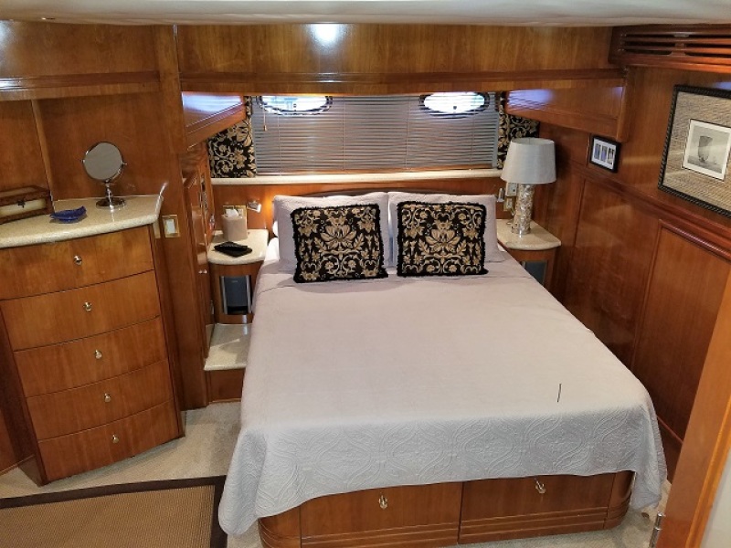 2000 Carver 530 Voyager pilothouse