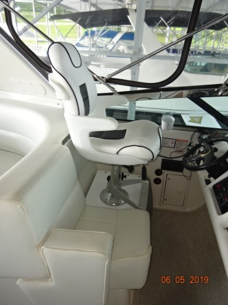 2000 Carver 530 Voyager pilothouse