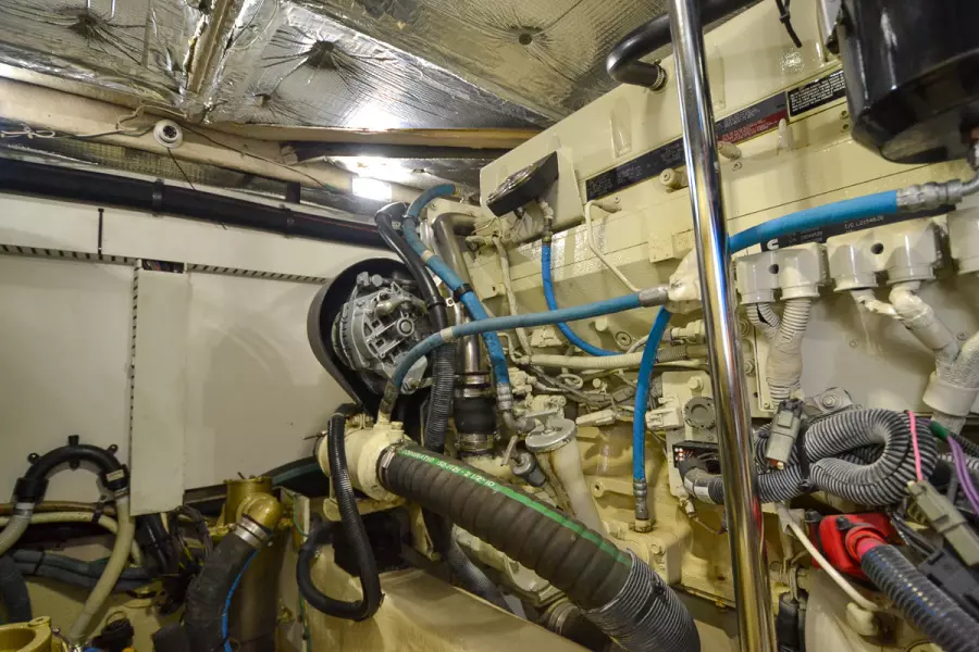 2005 Sea Ray 500 Sedan Bridge